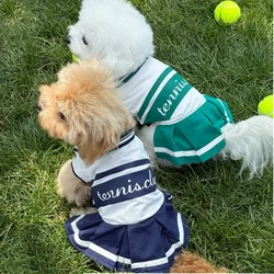 Vestido de tenis clásico para perros pequeños con falda plisada