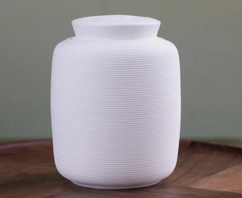 Estante con urna de mascota