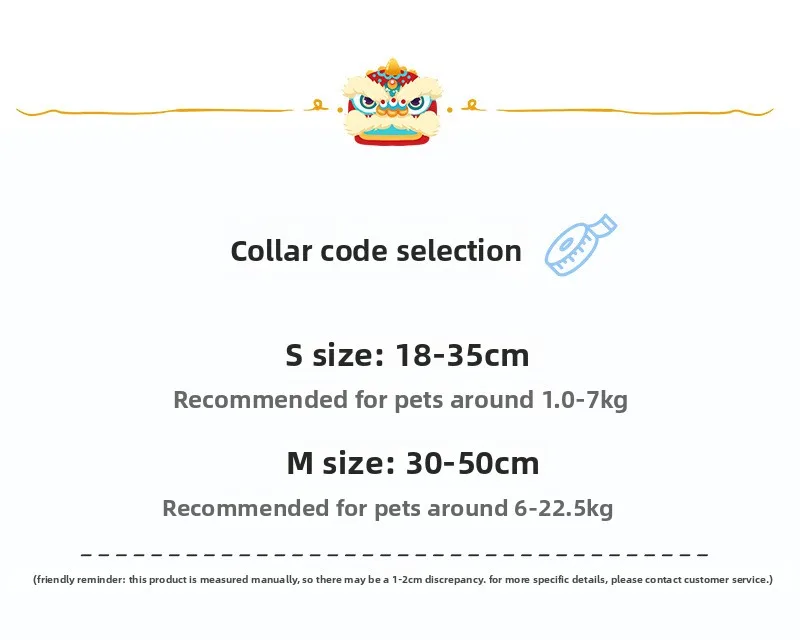 Perro golden retriever modelo mostrando el collar en exterior nevado