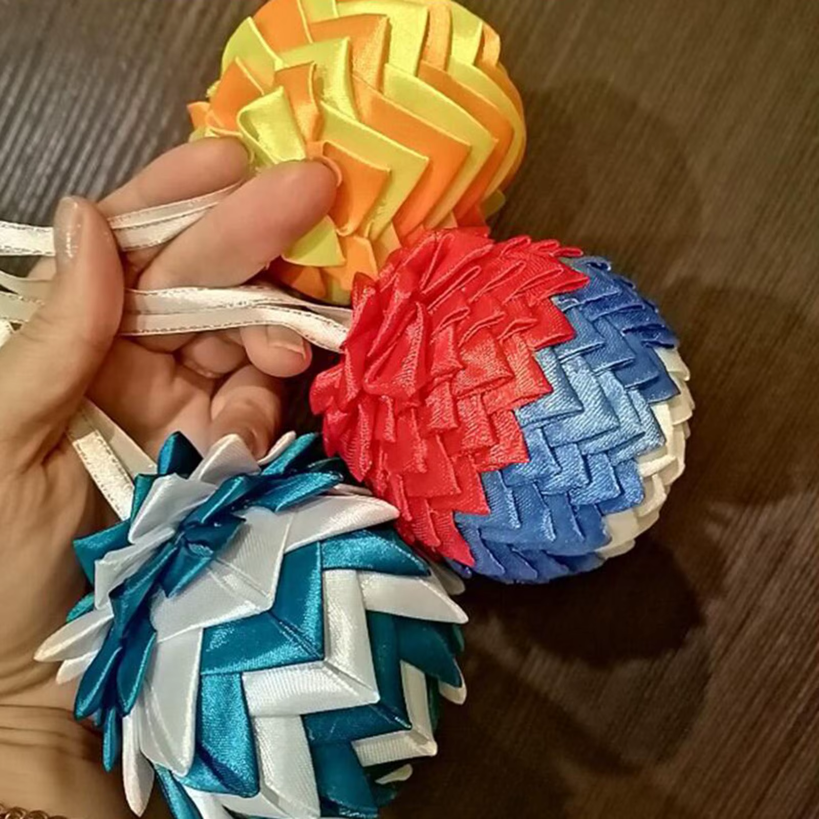 Esferas de Poliestireno para Manualidades – Bolas Blancas Lisas - imagen 2