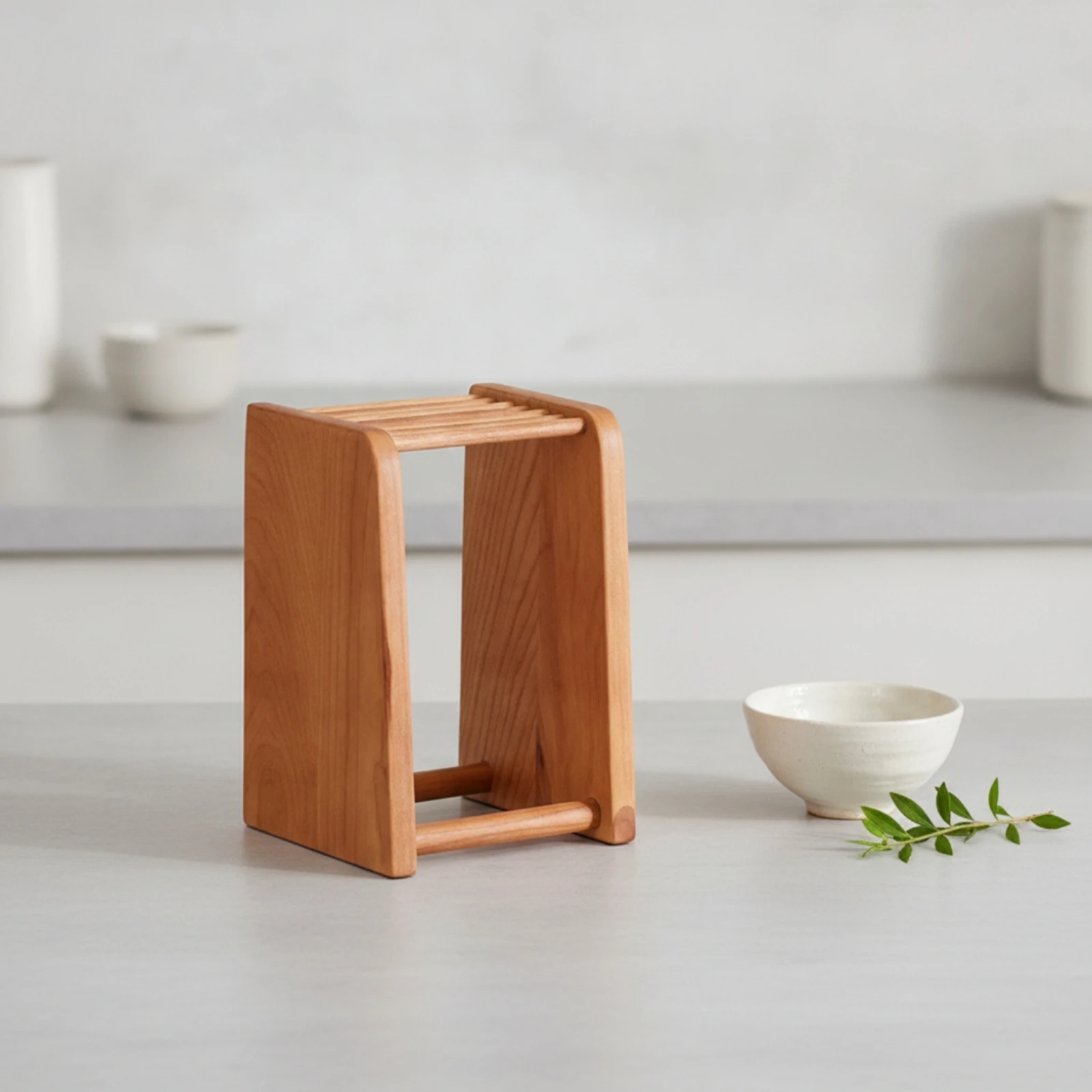 Soporte de cuchillos de madera ventilado y compacto para la cocina - imagen 2