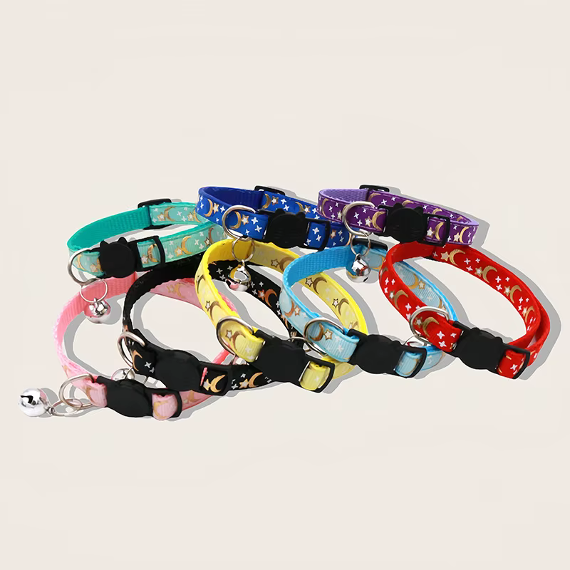 Collar con luna y estrellas doradas para gatos y perros mini - imagen 2