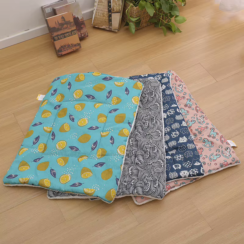 Alfombra de franela gruesa para gatos y perros pequeños – Cálida y transpirable - imagen 4