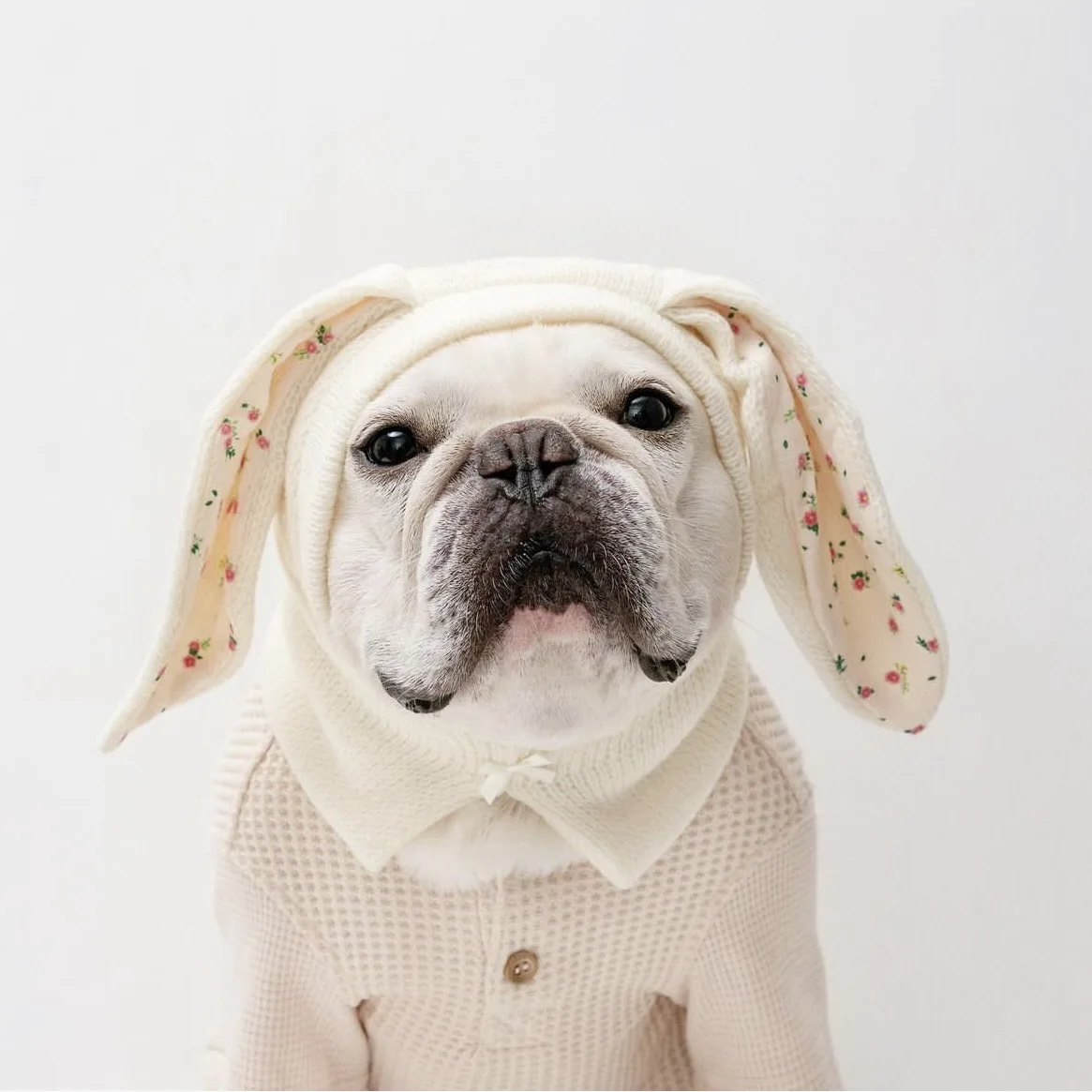 Gorro tejido con orejas de conejo en tamaño M