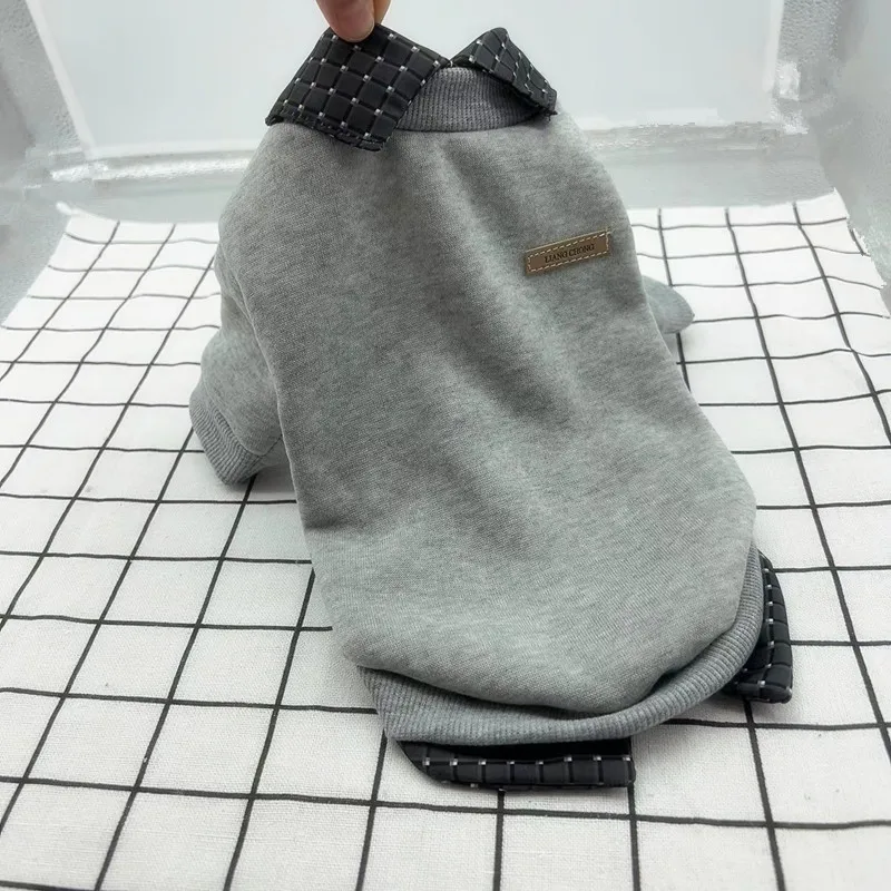 Camisa de invierno para perros pequeños con capucha azul