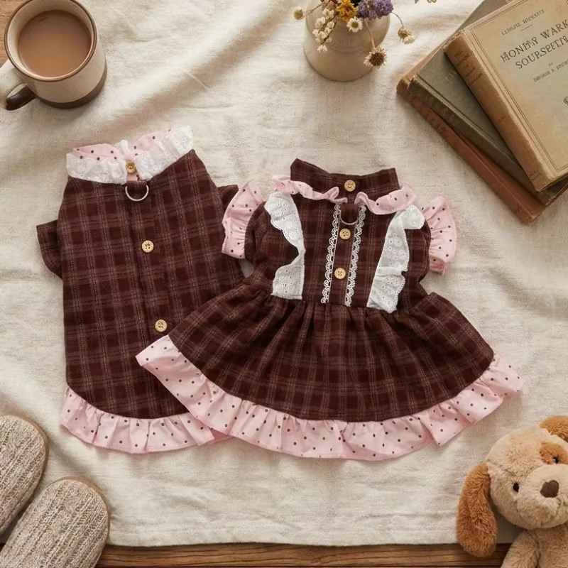 Vestido de invierno con lunares para perros pequeños - imagen 5