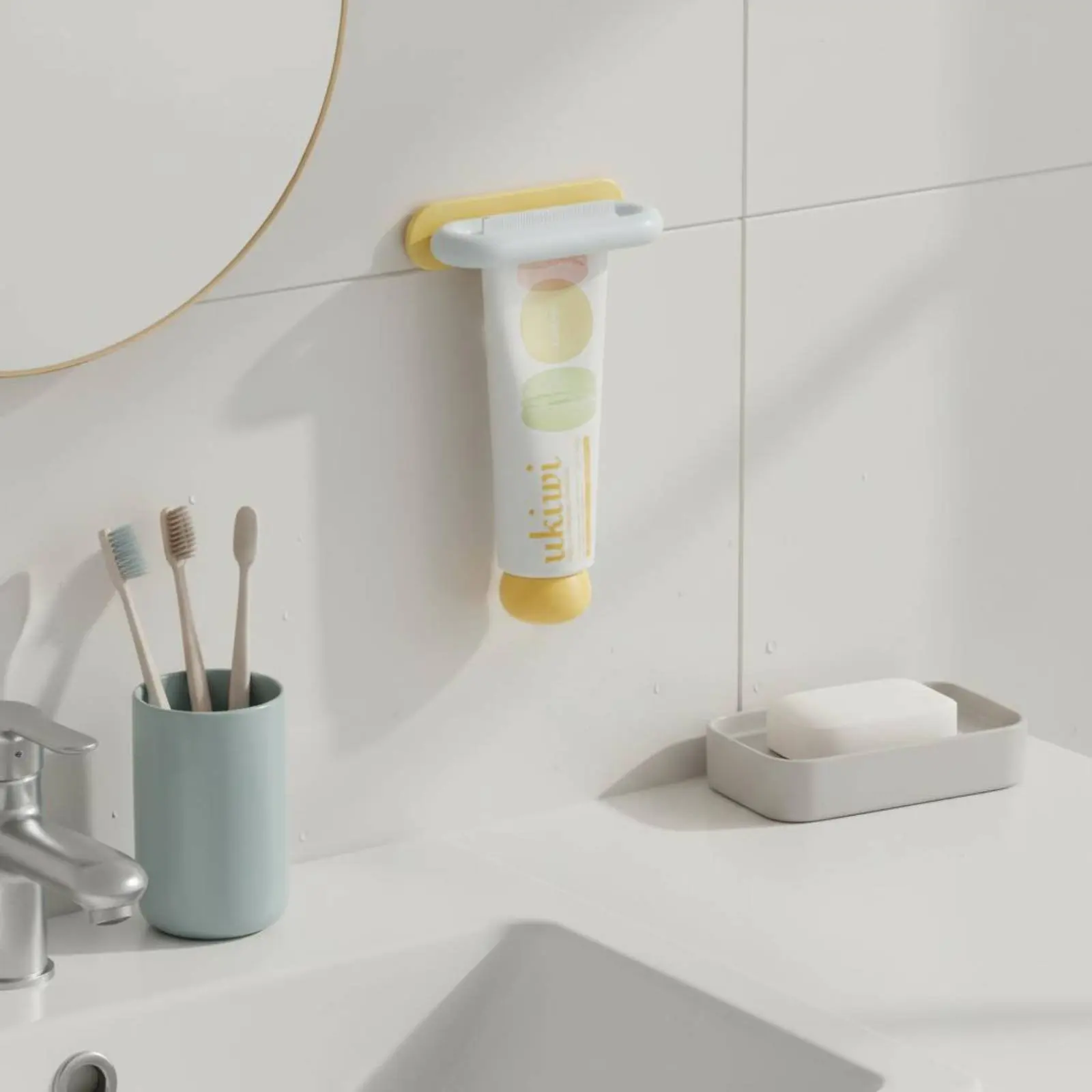 Dispensador de pasta de limpieza facial mural para gatos y perros