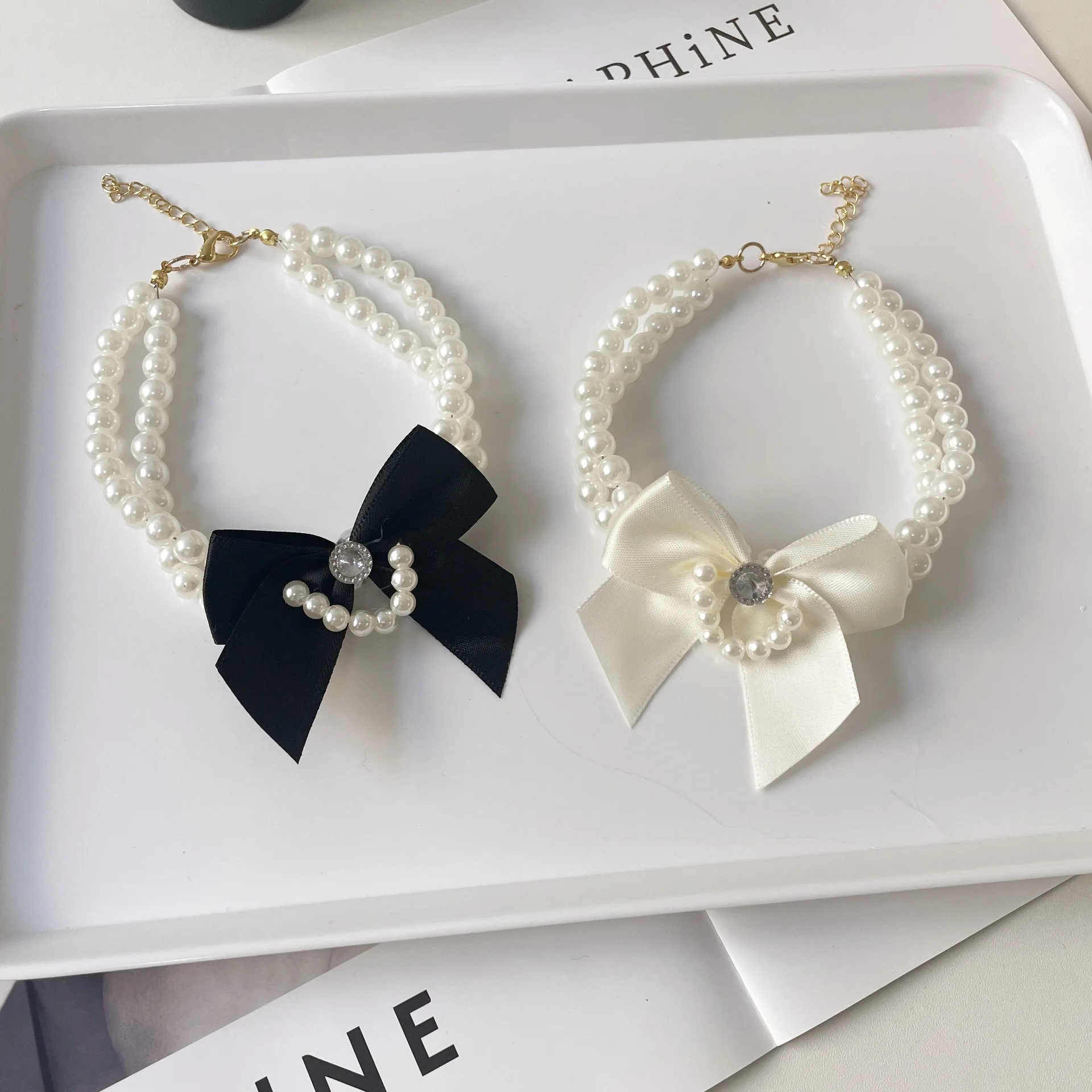 Collar decorativo elegante