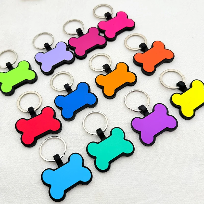 Placa de silicona en collar de perro