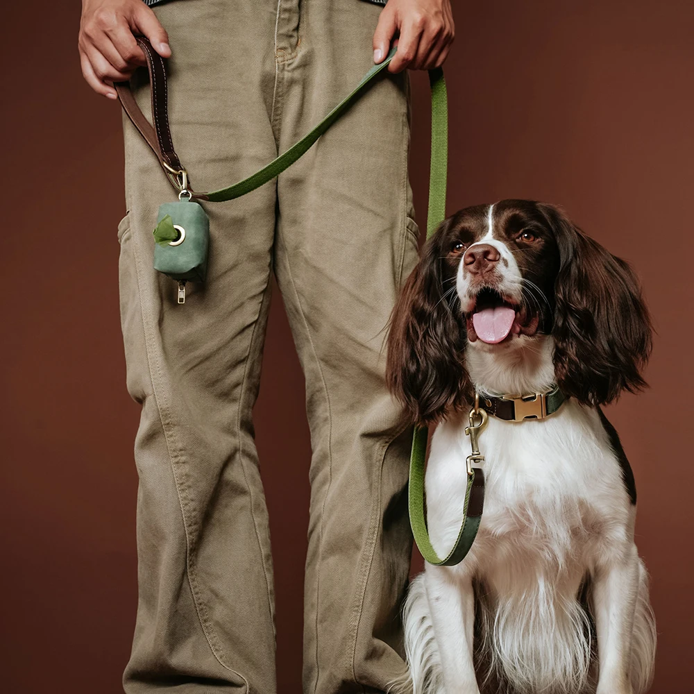 Dispensador de bolsas para excrementos de perro con cierre y clip - imagen 2