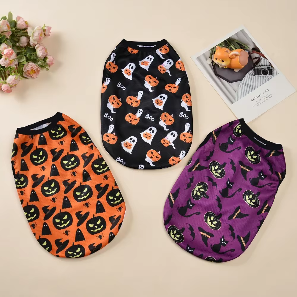 Mascota con chaleco estilo camiseta de Halloween