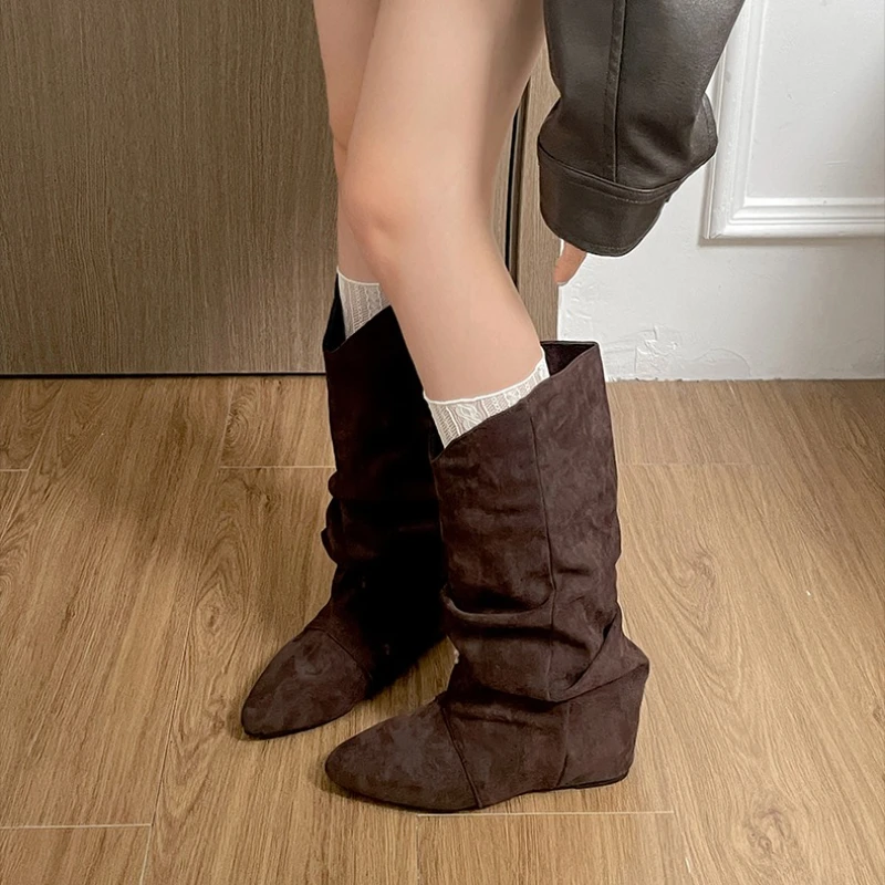 Botas Altas Vintage para Mujer con Plataforma y Punta Estrecha - imagen 5