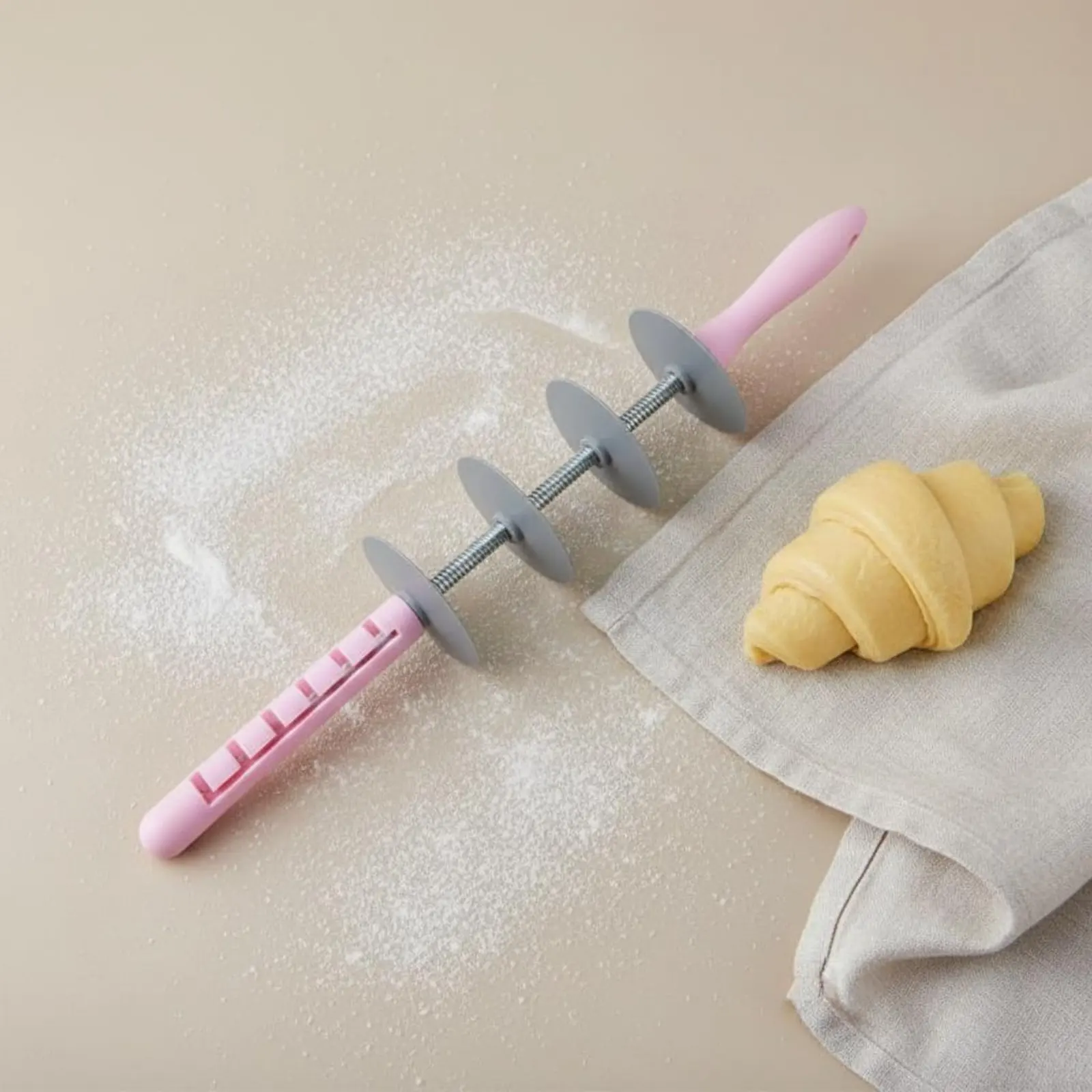 Cortador de croissants ajustable y uniforme, herramienta de pastelería - imagen 4