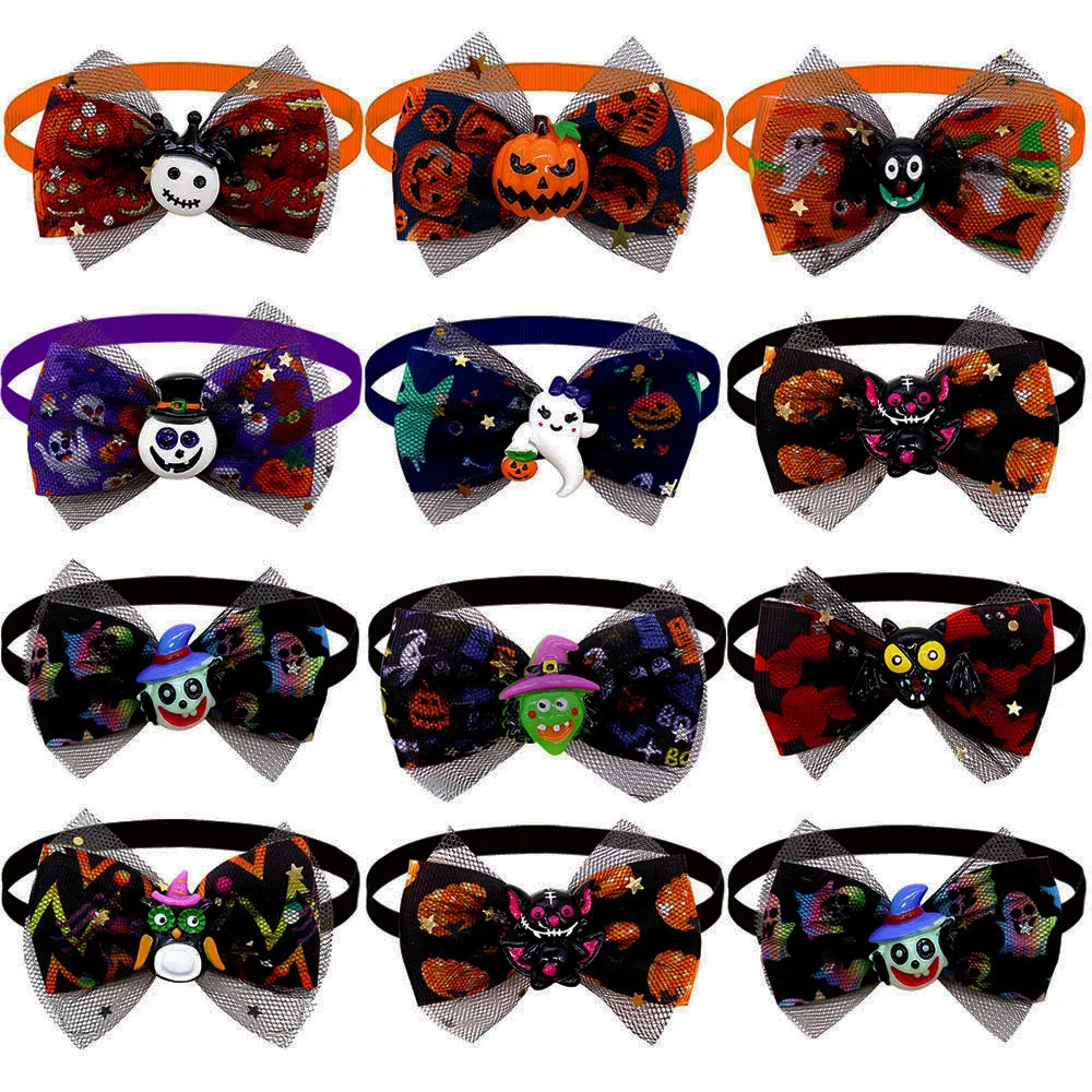 Pajarita de Halloween con calavera para perros