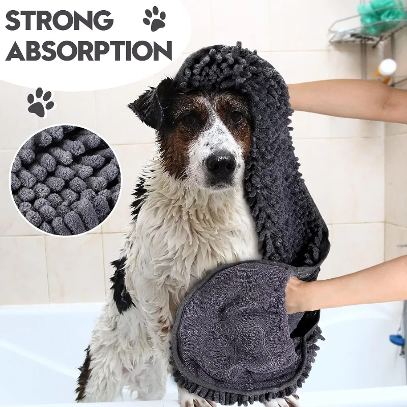 Toalla para mascotas extendida mostrando su textura absorbente