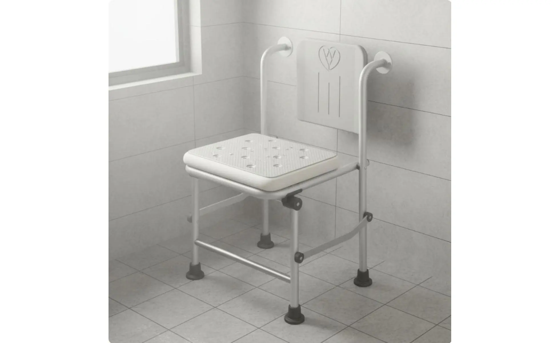 Silla de ducha con reposabrazos y soporte trasero montada en pared