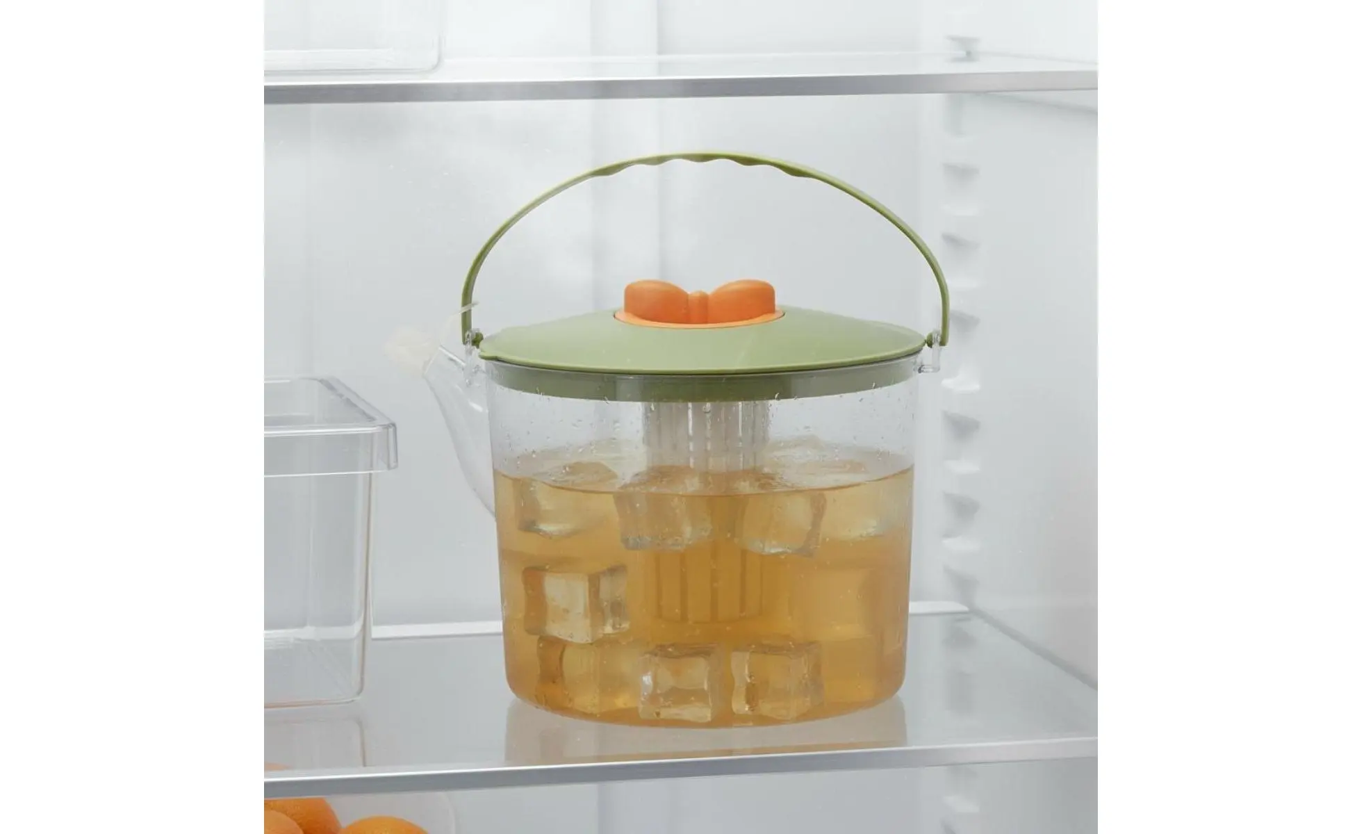 Contenedor portátil con asa para infusiones